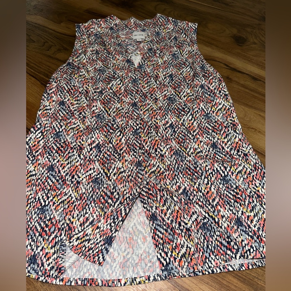 Nic + Zoe Sleeveless Zigzag Top | Small Multicolor V-Neck Pleated Blouse